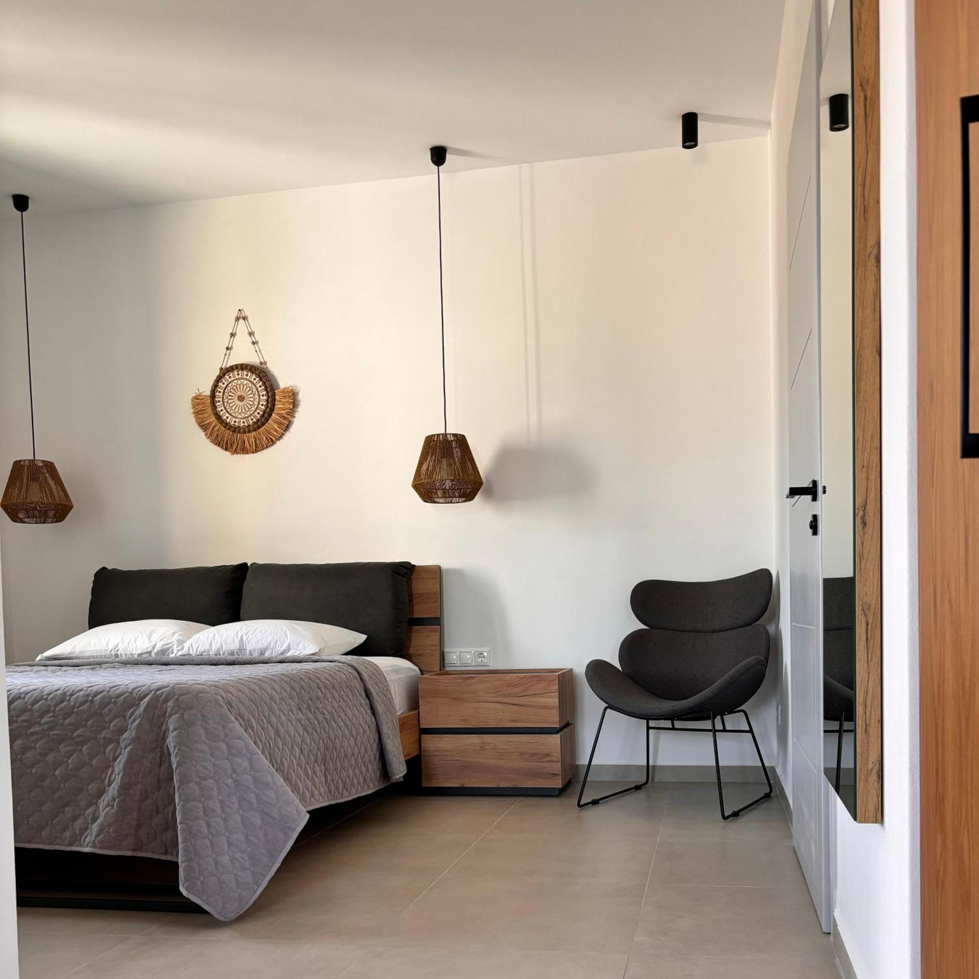 Pyrra Apartments İskiri Dış mekan fotoğraf